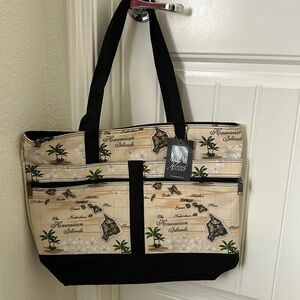 Hawaiian Islands Beach Island Accent Tote Bag, lots of pockets